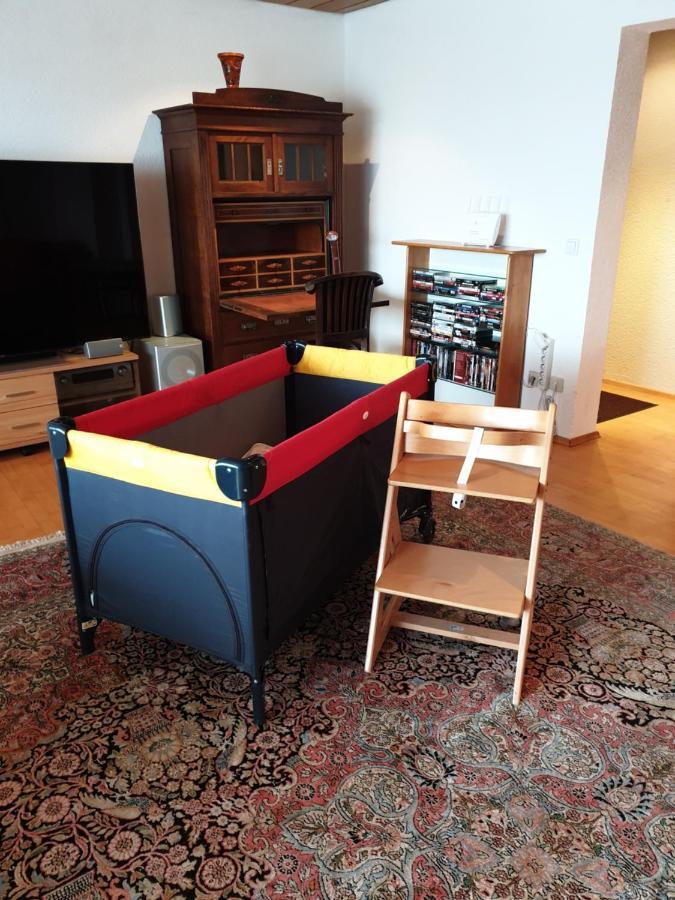 Wohnung Fuer 4 Personen, 2 Schlafzimmer, 2 Parkplaetze, Wlan 콘스탄츠 외부 사진