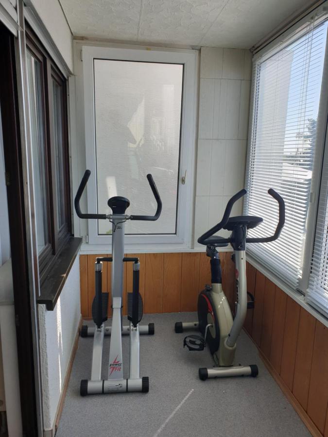 Wohnung Fuer 4 Personen, 2 Schlafzimmer, 2 Parkplaetze, Wlan 콘스탄츠 외부 사진